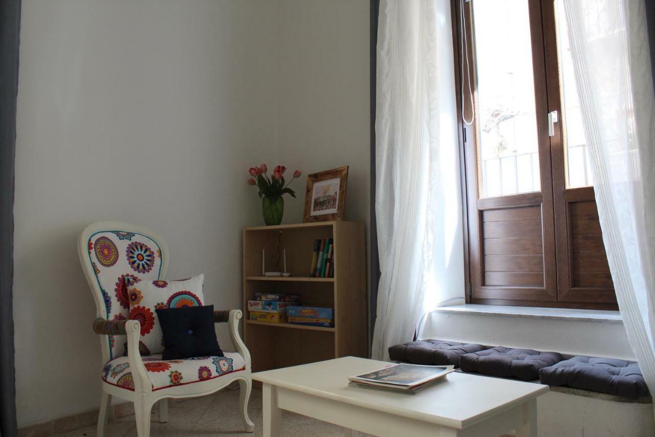 Casa Baby Friendly Apartment Чефалу Екстериор снимка