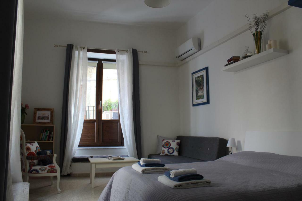 Casa Baby Friendly Apartment Чефалу Екстериор снимка