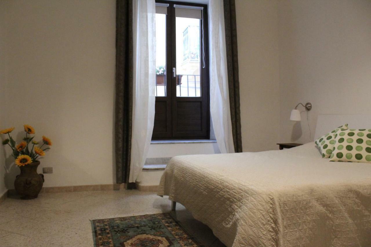 Casa Baby Friendly Apartment Чефалу Екстериор снимка