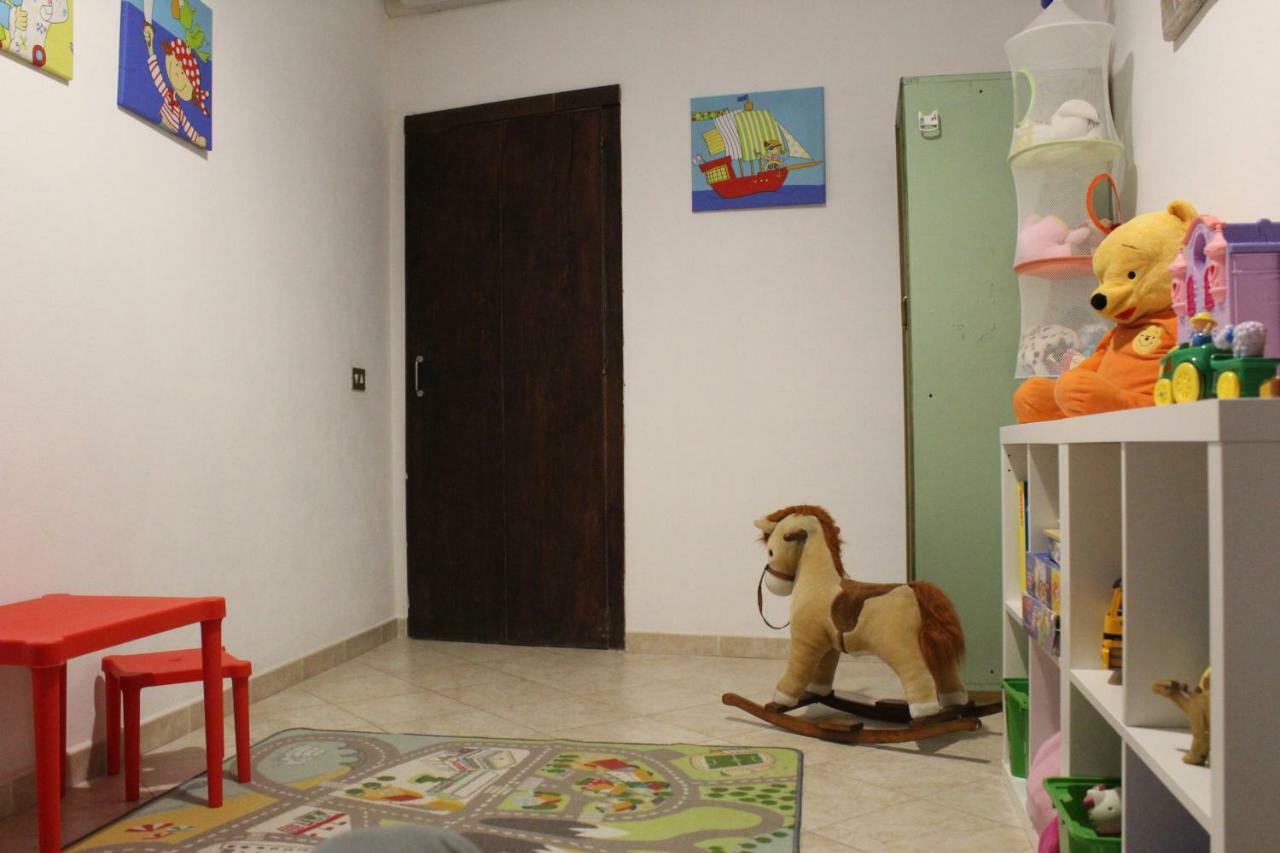 Casa Baby Friendly Apartment Чефалу Екстериор снимка